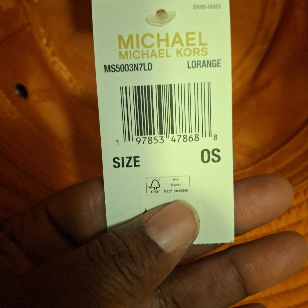 Host Pick Michael Kors Woven Bucket Hat - Picture 5 of 12